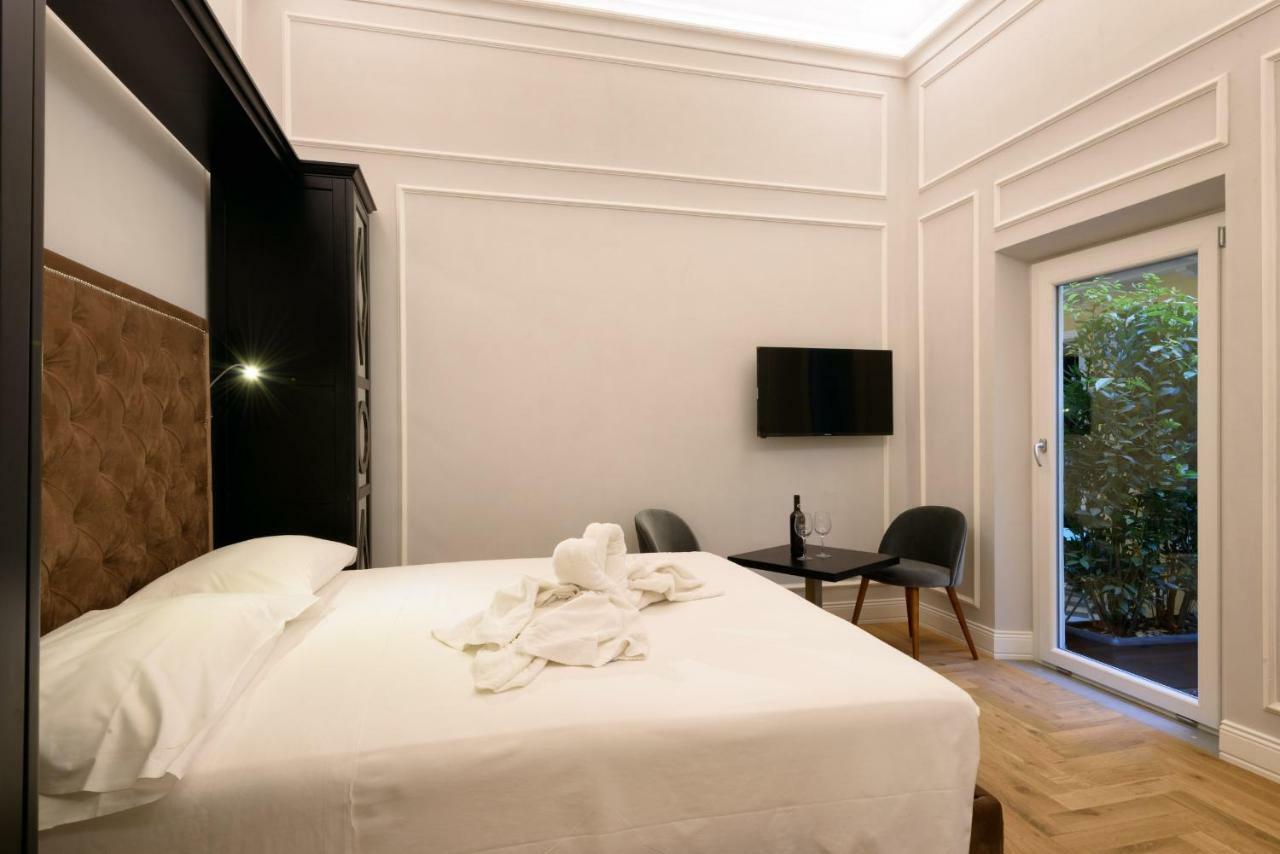 Vivaldi Luxury Suites Florenţa Exterior foto